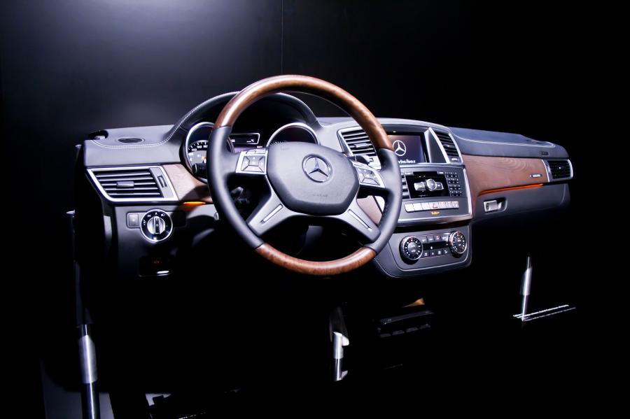  Mercedes-Benz ML-Class 2012 года  (фото 91 из 188)